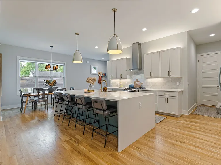 532 Westboro Dr — Photo 6