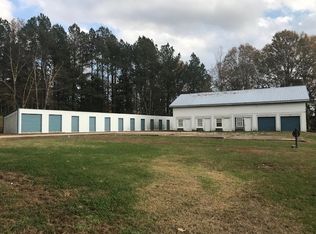 1638 Alberton Rd, Lexington, TN 38351