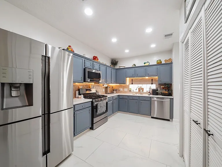 14402 Westbury Ct — Photo 13