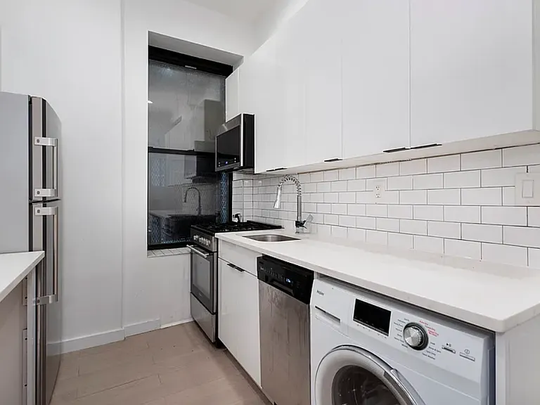 230 President St #2 — Photo 3