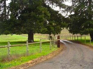 3839 Colonial Rd, Roseburg, OR 97471