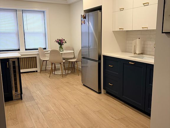 2nd image of 10 Nosband Ave APT 1A