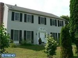 2762 Old Cedar Grove Rd, Broomall, PA 19008