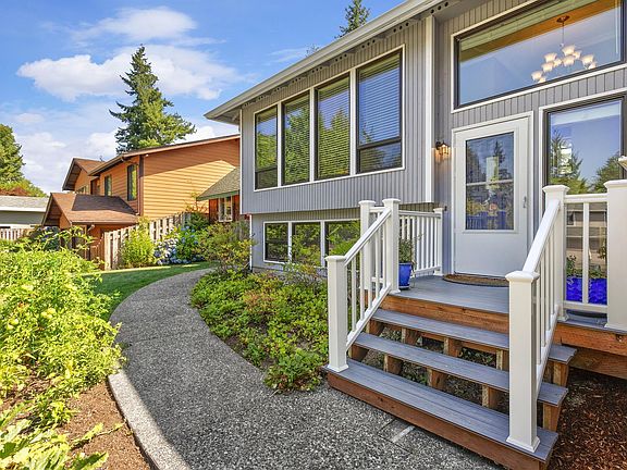 2nd image of 19692 22nd Ave NE