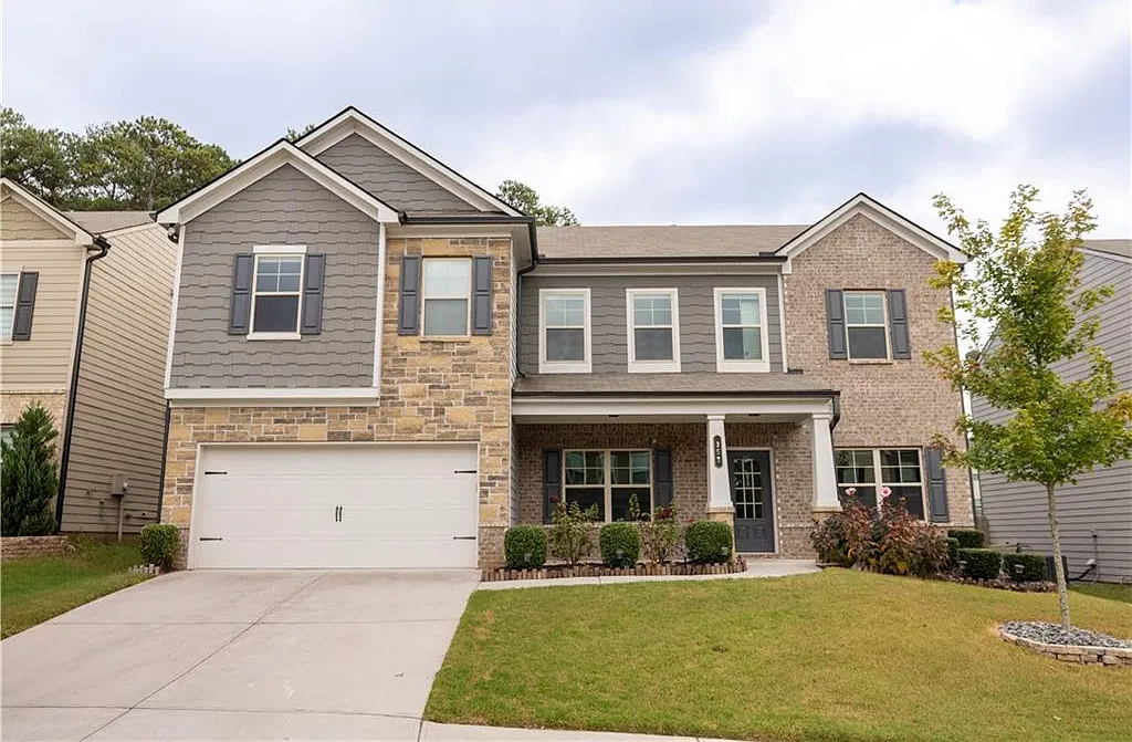 5 bed, 4.0 bath, 3385 sqft, $3,000 — Photo 1