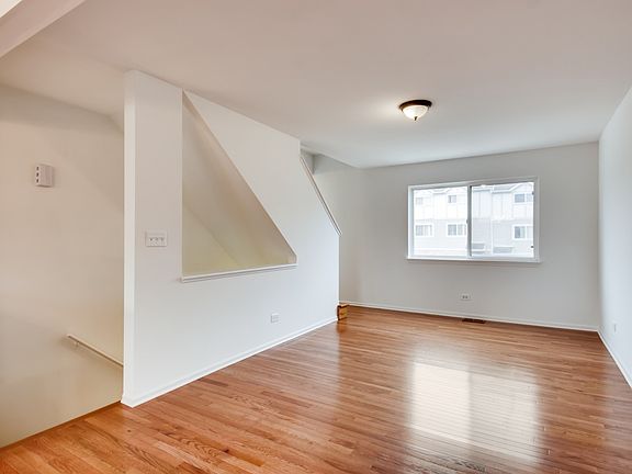 4th image of 7536 Heritage Ct