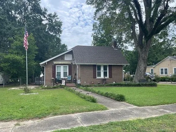 124 McRainey Loop, Andalusia, AL 36420