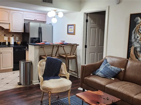 331 S Gay St APT 6, Auburn, AL 36830