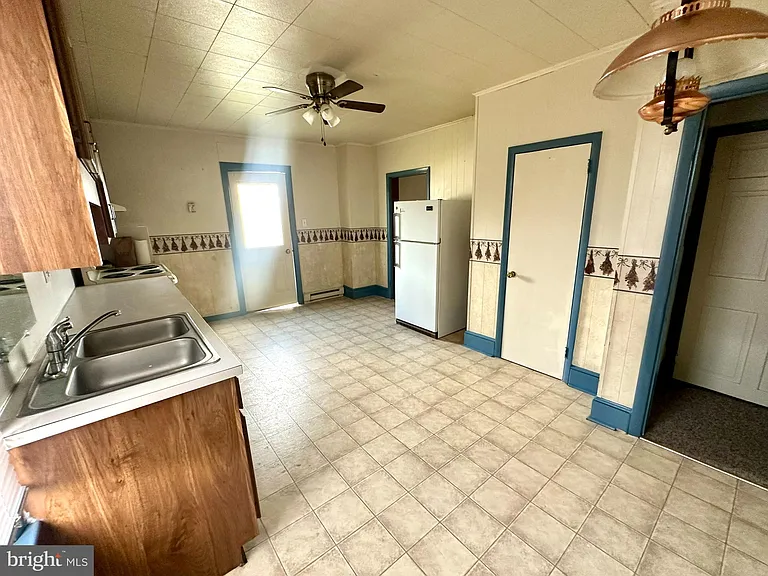 4576 Lemar Rd #3 — Photo 14