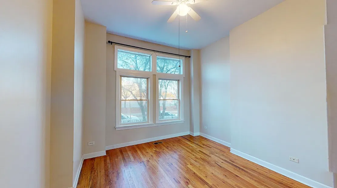 3 bed, 142 sqft, $800 — Photo 3