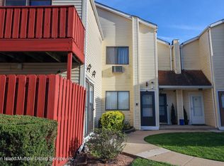 115 Stack Dr #A, Staten Island, NY 10312