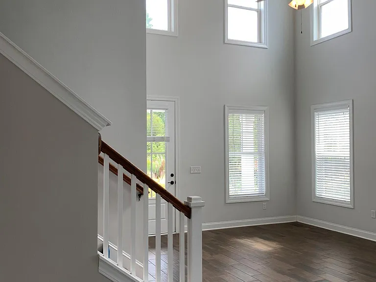 2709 Scarecrow Way — Photo 2