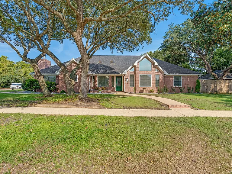 10008 Calle De Palencia — Photo 2