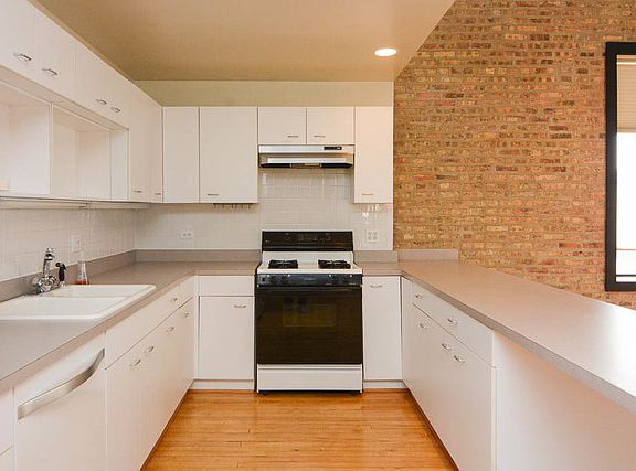 5th image of 3017 N Lincoln Ave APT 303