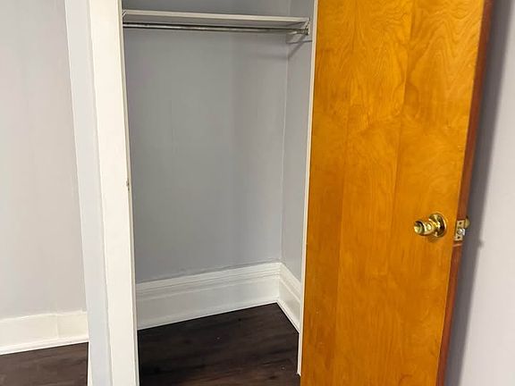 3rd image of 19 Orchard St APT 1
