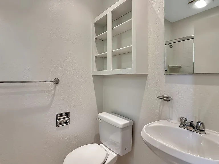 1118 Keith Ave — Photo 23
