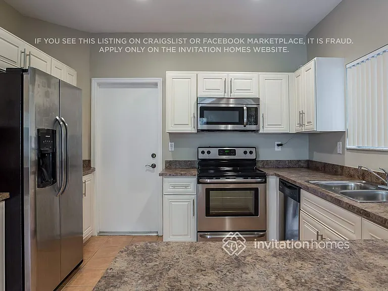 14438 SW 158th Pl — Photo 6