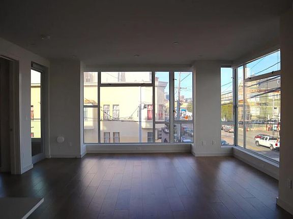 4th image of 600 S Van Ness Ave #204