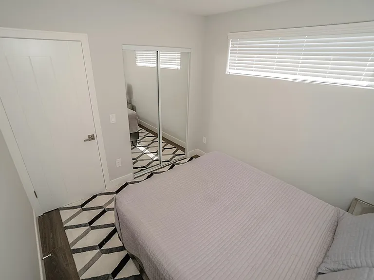 2631 S La Salle Ave #2631 — Photo 18