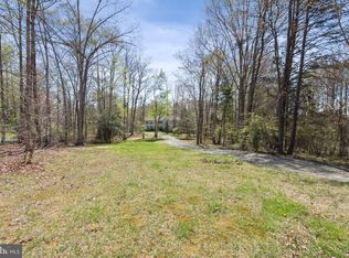 135 Cropp Rd, Fredericksburg, VA