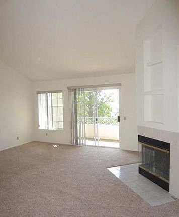 5th image of 1037 S Sundance Dr
