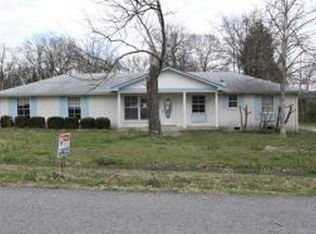 124 Moyna Dr, Hendersonville, TN 37075