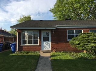 745 Dulles Rd APT A, Des Plaines, IL 60016