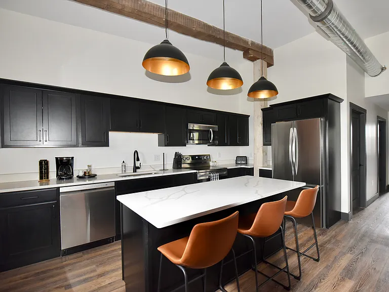 101 W Broadway St #B — Photo 5