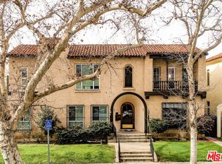 157 S Sycamore Ave, Los Angeles, CA 90036