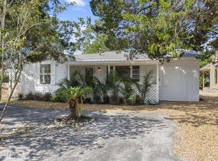 609 Sea Breeze Dr, Panama City, FL 32413