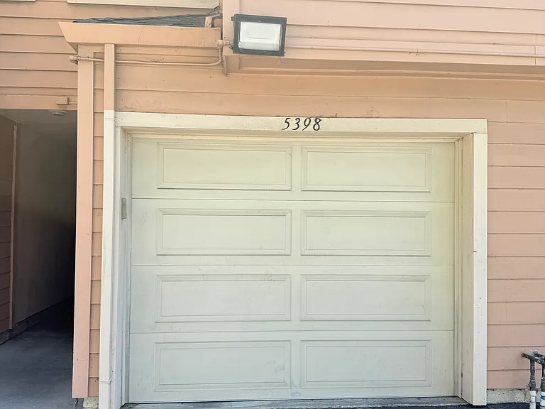 5398 Borneo Cir — Photo 23