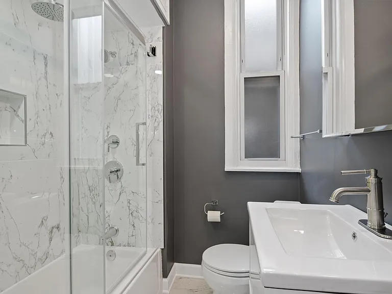1836 N Paulina St #3 — Photo 6