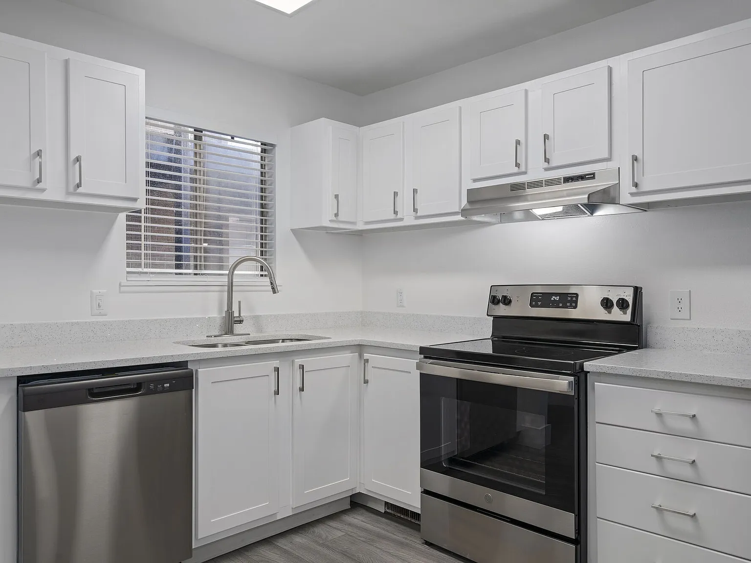 The Franklyn Apartments — Photo 1