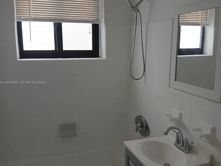 1400 NE 148th St #2 — Photo 13