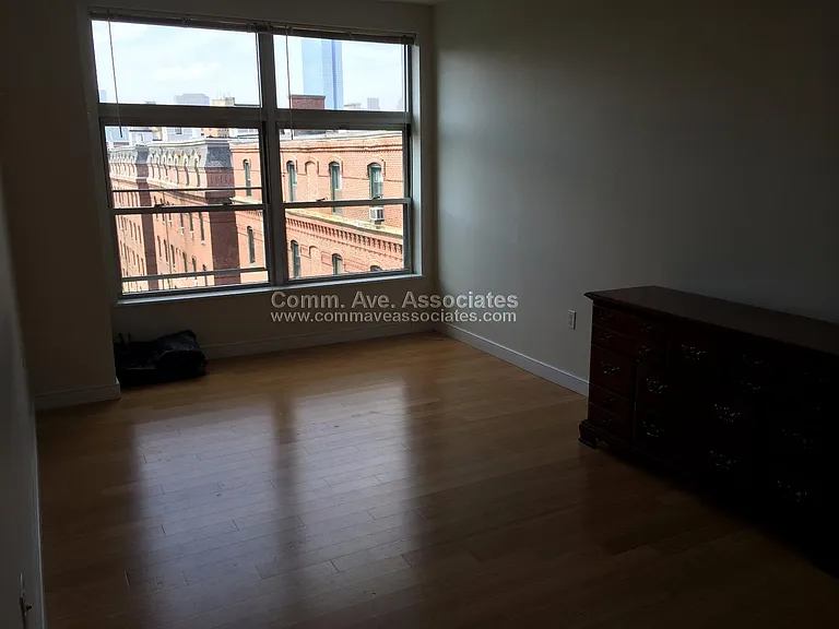 601 Albany St #308 — Photo 3