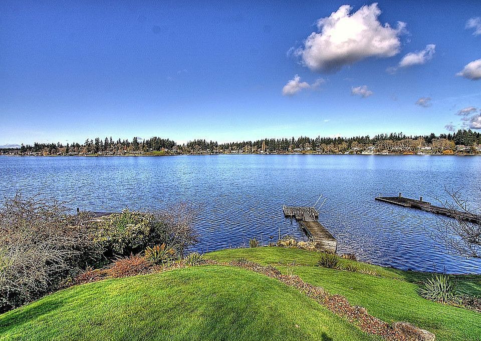 1st image of 32 Country Club Dr SW