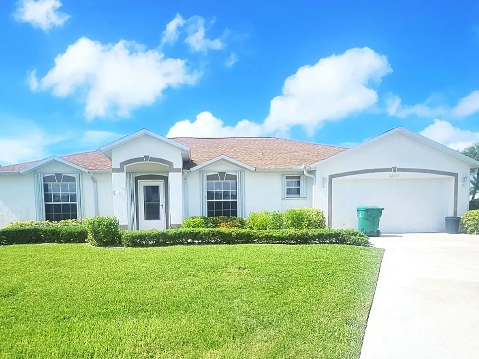 25173 Mercedes Dr
