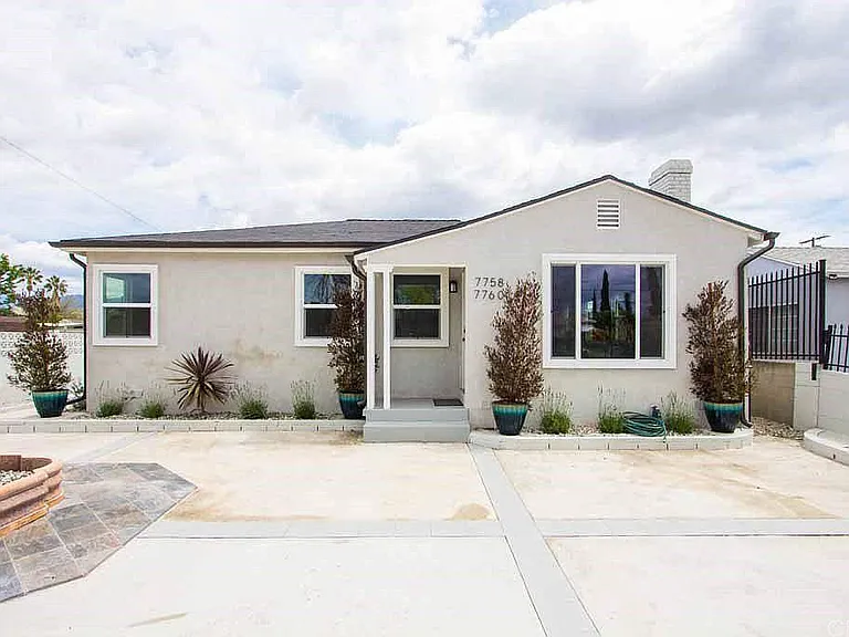 7760 Tujunga Ave — Photo 1