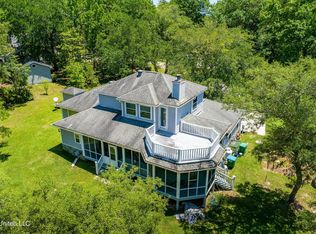 2004 Lauban Ln, Gautier, MS 39553