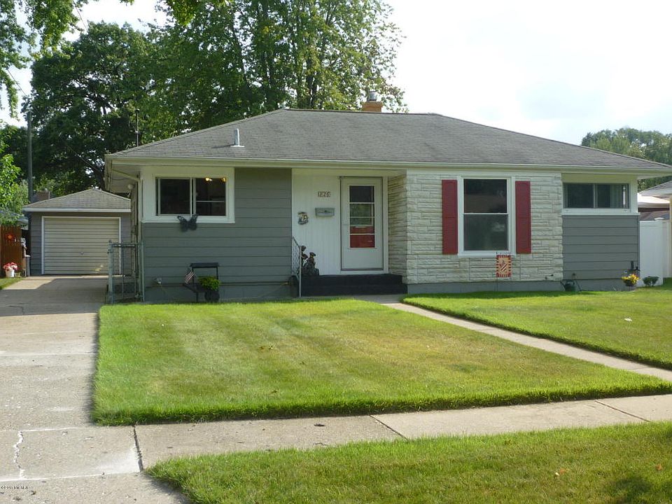 1st image of 826 Buckingham St SW