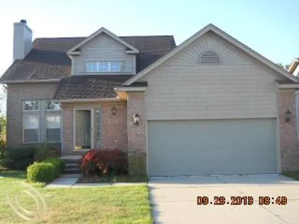 25247 Warren Dr #110, Brownstown, MI 48134