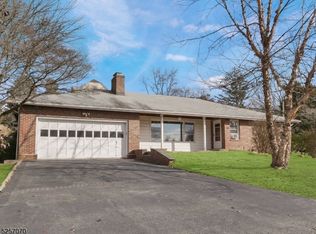 2 Crestfield Rd, Boonton, NJ 07005