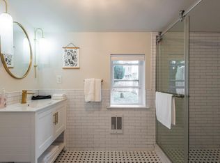 3621 Hamilton St #1B, Philadelphia, PA 19104
