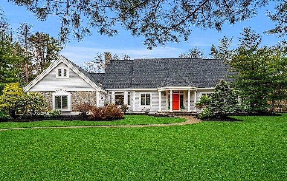 1st image of 48 Candlewood Dr