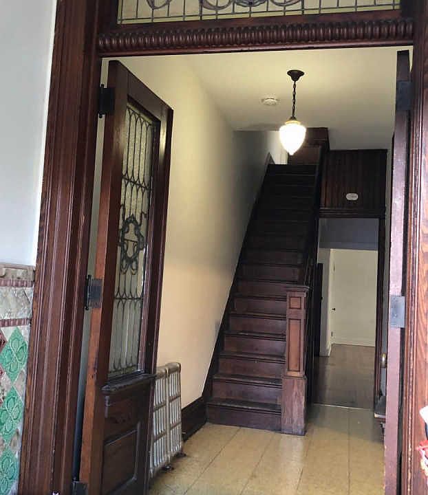 2nd image of 635 Haws Ave