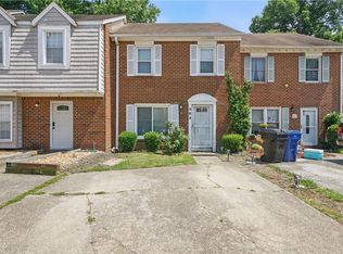 464 Lake Havasu Dr, Virginia Beach, VA 23454