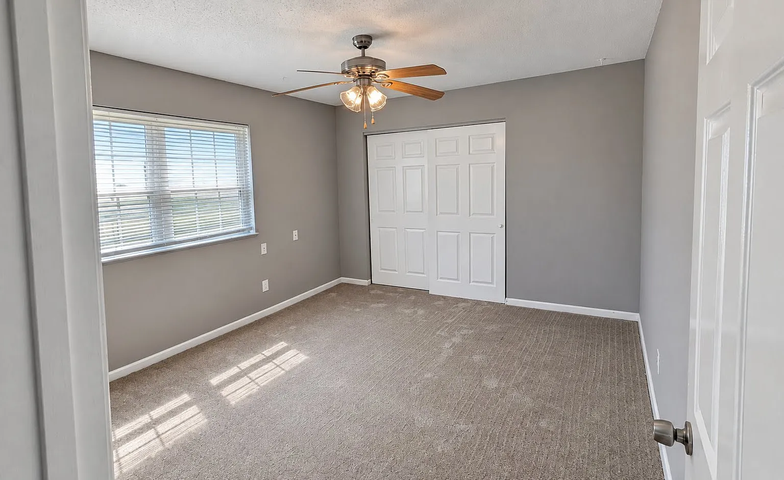 3 bed, 1298 sqft, $1,750 — Photo 4