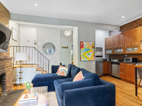 309 W 82nd St APT 2B, Manhattan, NY 10024