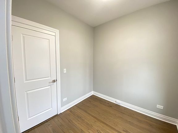5th image of 3829 N Marshfield Ave Unit 2F