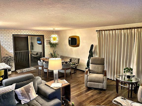 2nd image of 5015 S Cree Dr